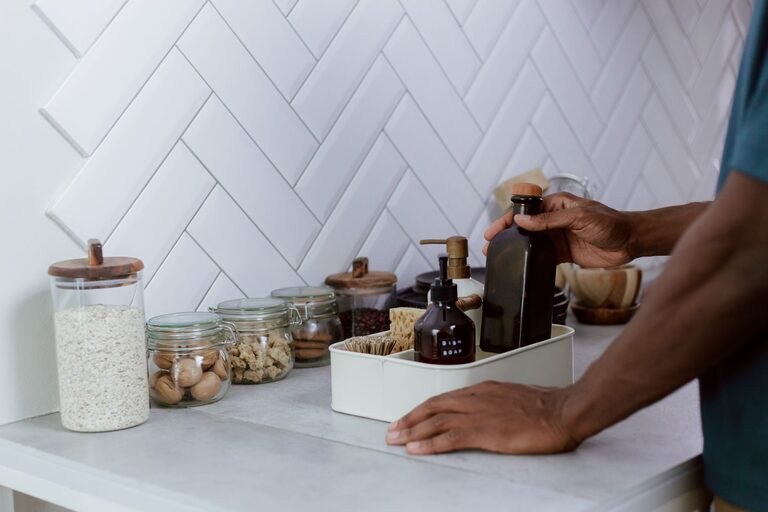 How to Make Your Kitchen Counters Clutter-Free in Simple Steps